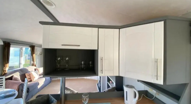Immaculate 2-bed Static Caravan Near the Lake