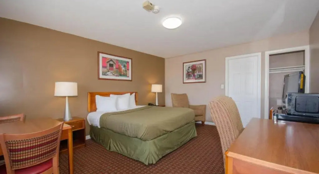 Номер Standard Plaza Inn