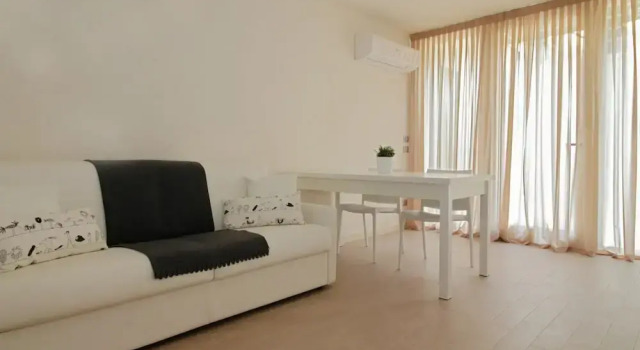 446QA Tonni Danilo - Little Paradise 3