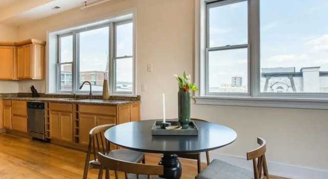 Spacious 2 BR Apt in Center City by Domio