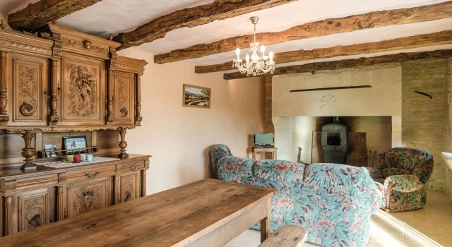 Beautiful Holiday Home in Cressensac with Swimming Pool, Boek Hotel Hotels in Cressensac met zwembad, Zwembad