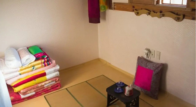 Sitong Hanok Guesthouse Jongno, Забронировать Отель Сеул Южная Корея, рядом с Chongga Kimchi World