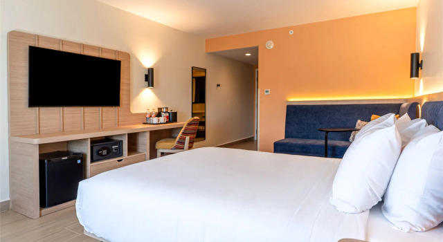 Двухместный номер Deluxe Hampton by Hilton Torreon Airport-Galerias