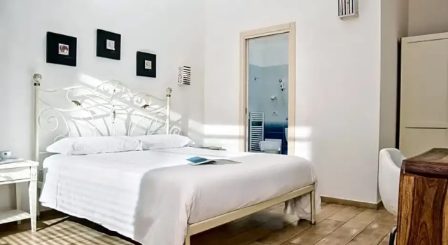 Номер Comfort Smart Suite & Apartments