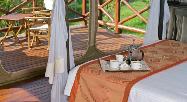 Трёхместный номер Luxury с видом на реку Ashnil Mara Camp