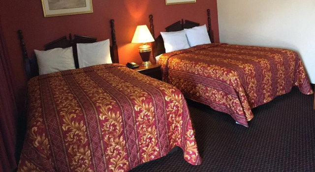 Четырёхместный номер Standard Voyager Inn