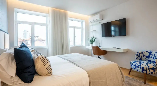Апартаменты Deluxe Almada 551 by LovelyStay
