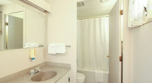 Двухместный номер Standard с видом на сад COHO Inn & Motor Lodge
