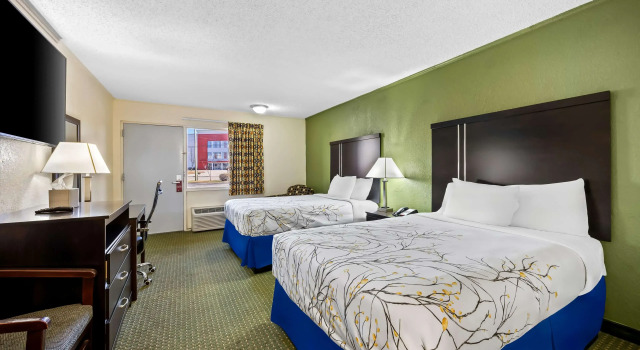 Четырёхместный номер Standard Americas Best Value Inn Ft. Jackson