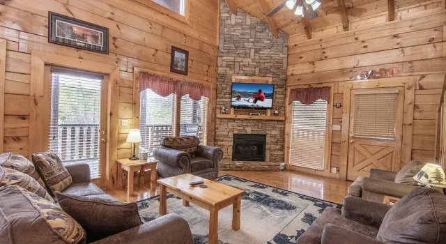 Tranquility by Eagles Ridge Resort, Забронировать Курортный отель Курортные отели Пиджен-Фордж, рядом с Американские горки Смоки-Маунтин, Курортный отель