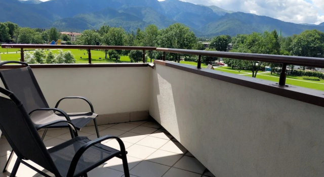 Четырёхместный семейный номер Standard с балконом Hotel Helios nowy BASEN ! Zakopane, centrum - tylko 300m od Krupówek