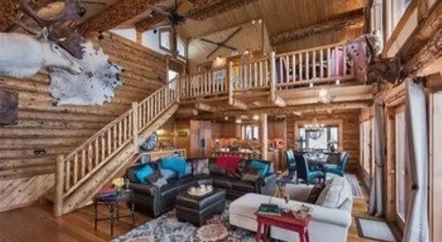 Mountain High 3 Br home by RedAwning