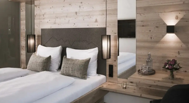 Tirol Lodge
