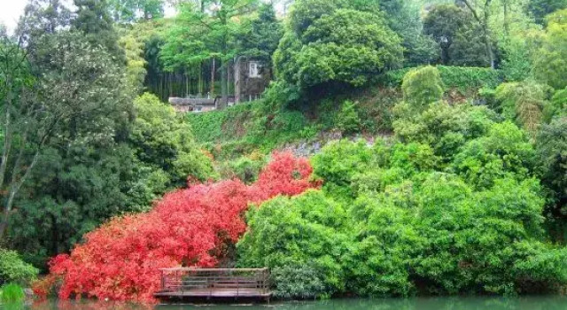 Yiyuan Hotel, Prenota Hotel Huzhou Zhejiang