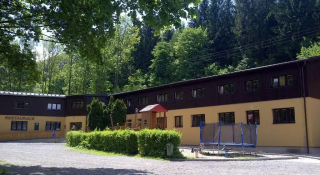 Penzion Zátiší, Reserva ahora Hotel Komorní Lhotka 
