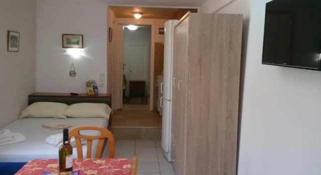 Mikros Paradisos, Rezerwuj Hotel Hotele w Retimno z parkingiem, Parking