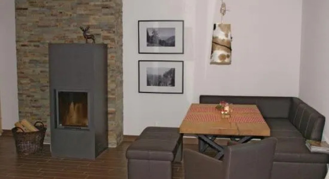 Fewo Götz, Book Hotel Hoteller i Churwalden med parkering, Parkering