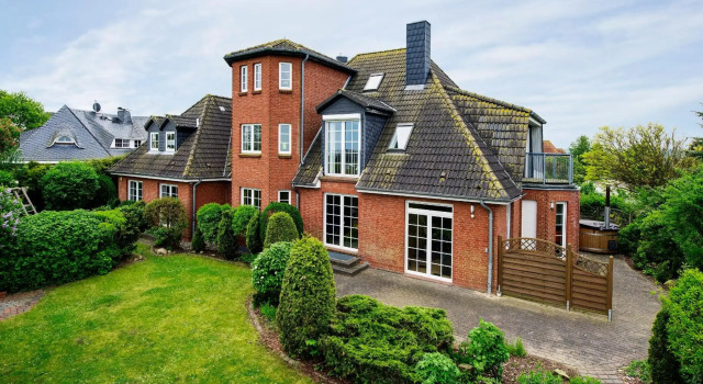 Ferienwohnung im Poolhaus mit Ostseeblick