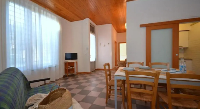 Villa BEETHOVEN, Book Villa Hoteller i Friuli Venezia Giulia med parkering, Parkering