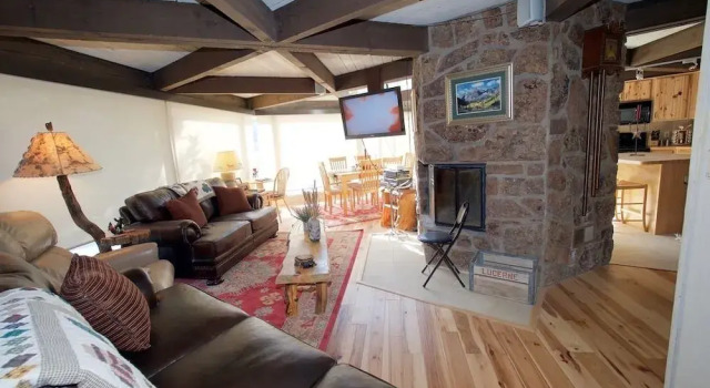 Cliffside House - 3 Bedroom Near Mt Princeton Hot Springs Home, Prenota Casa vacanze Nathrop Stati Uniti