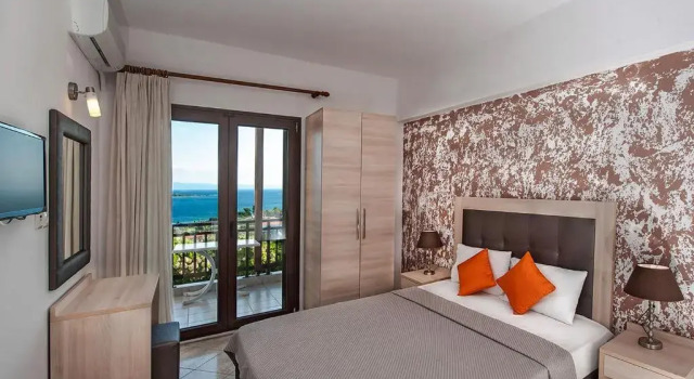 THEA Panorama Studios, Book Hotel Vourvourou 