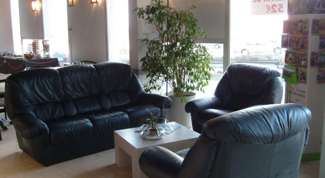 Citotel Saint Jacques, Varaa Hotelli Parthenay Poitou-Charentes