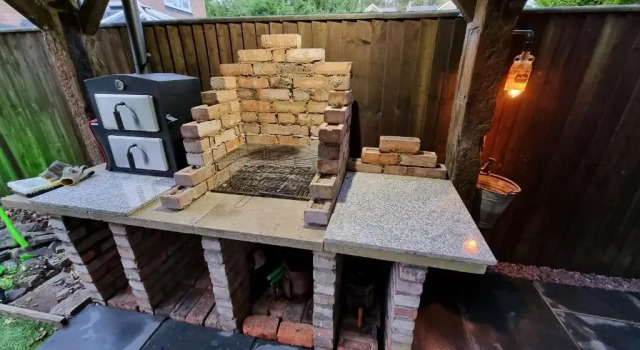 Апартаменты Cosy 2 bed - with relaxing garden!