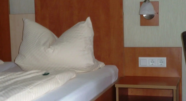 Pension Haus Waldfrieden, MeineCardPlus inklusive, Забронировать Отель Виллинген Димельзее