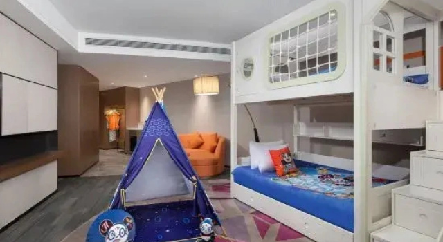 Семейный люкс Deluxe Hampton by Hilton  Xining Kunlun Road