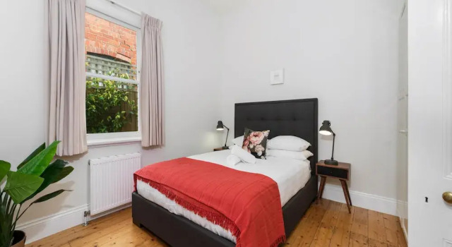 Fawkners Nest, Book Hotel Melbourne 