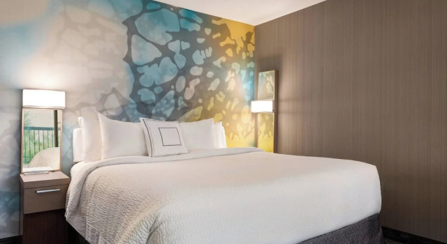 Двухместный номер Standard с балконом Courtyard by Marriott Dayton North
