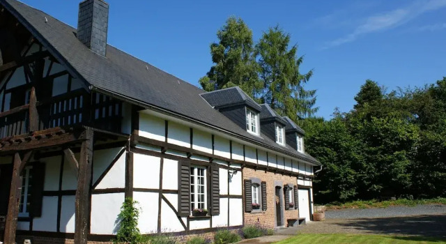 Malmedy Forestside Home, Забронировать Дом для отпуска Коттеджи провинции Льежа, Коттедж