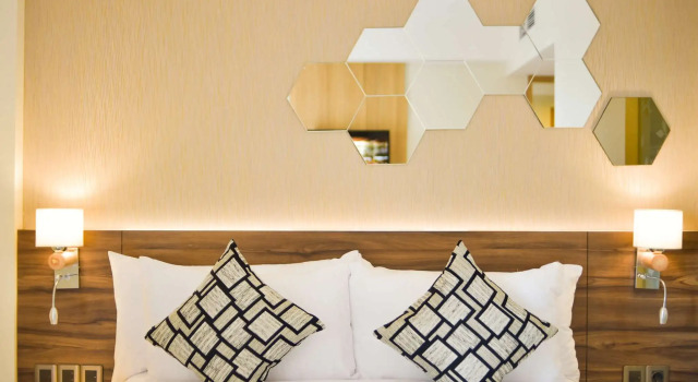 Deluxe Doppel Zimmer Golden Tulip Essential Tangerang