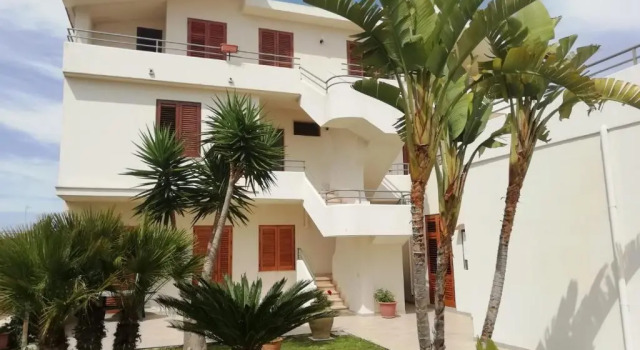 Villa Fiori Beach
