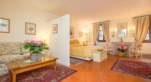 Полулюкс La Casa Del Garbo - Luxury Rooms & Suite