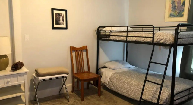 Кровать в общем номере Salida Inn and Hostel