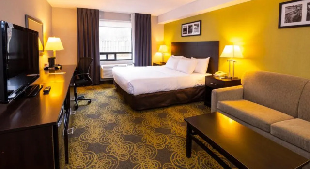 Номер Standard Comfort Hotel & Suites