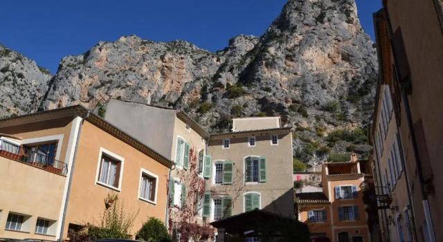 La Maison de Moustiers, Забронировать Отель Отели Мустье-Сент-Мари 4 звезды, 4*