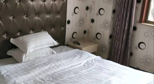 Kunshan Orient Hotel, Varaa Hotelli Hotellit Suzhou pysäköinnillä, Pysäköinti