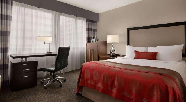 Номер Business Ramada Plaza by Wyndham Regina Downtown