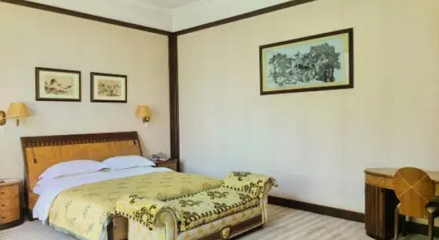 Люкс Deluxe Shanxi Jinci State Guesthouse (Taiyuan Jinci Scenic Area Branch)
