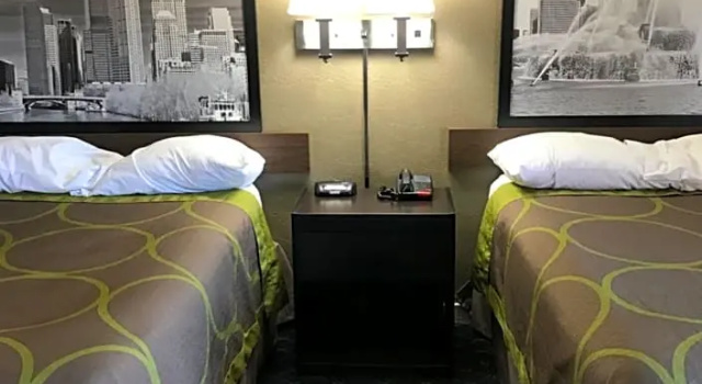 Номер Deluxe Super 8 by Wyndham Taylorville IL