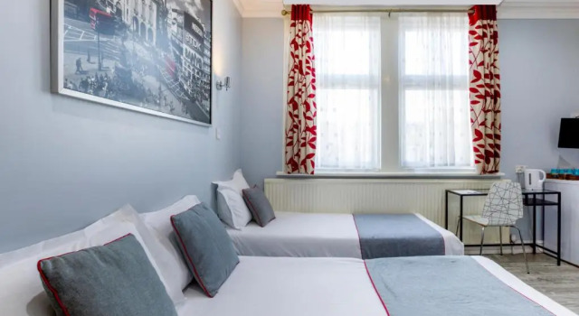 Четырёхместный номер Standard Golden Strand Hotel