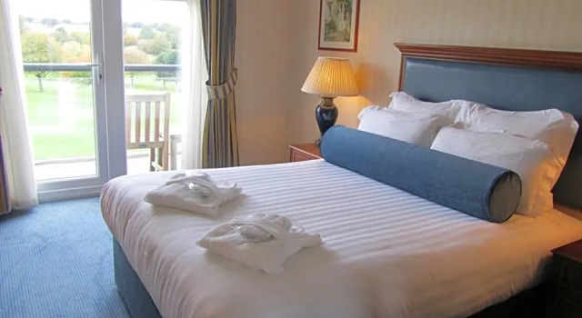 Номер Deluxe Windmill Village Hotel, Golf Club & Spa, BW Signature Collection