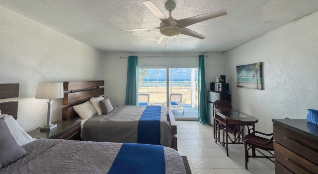 Четырёхместный номер Standard Palms Resort and Beach