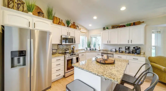 Коттедж Coeur D'alene Vacation Rental ~ 4 Mi to the Lake!