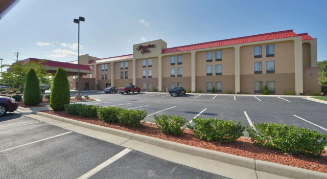 Кровать в общем номере Hampton Inn Wytheville