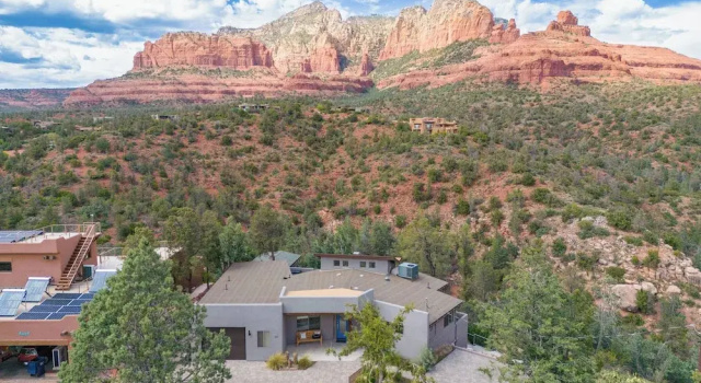 Коттедж Luxury Escape w/ Mtn Views, Hot Tub, Outdoor Living The Viewpoint by Avantstay