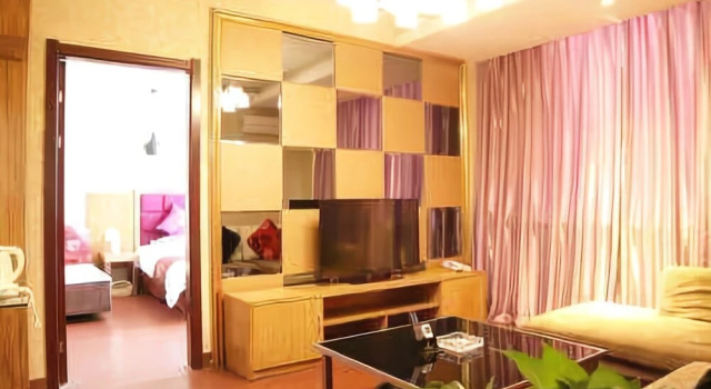 She and He Service Apartment
