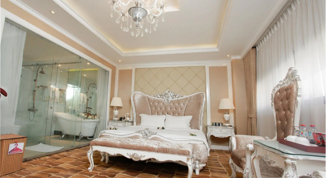 Hoang Trieu Hotel